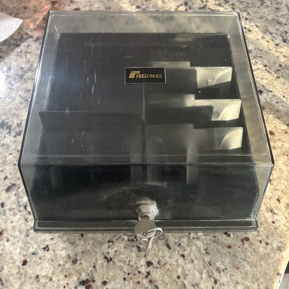 Fellowes black 3 1/2” Diskette Filing Tray with lock and keys GUC 95090
